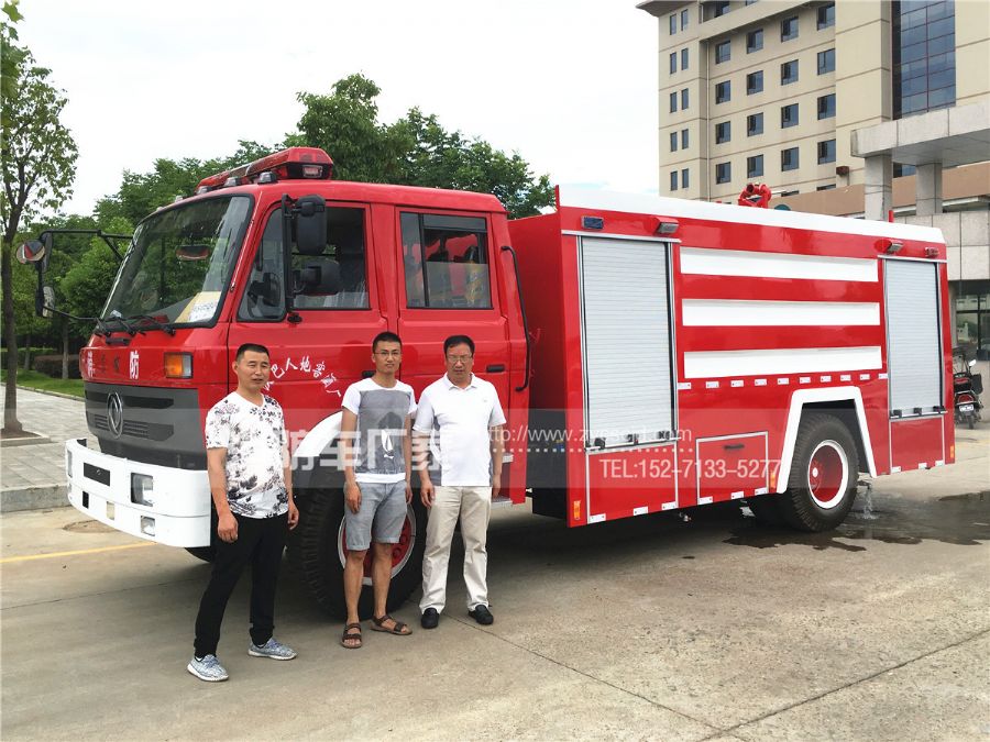 東風8噸泡沫消防車 東風8噸泡沫消防車