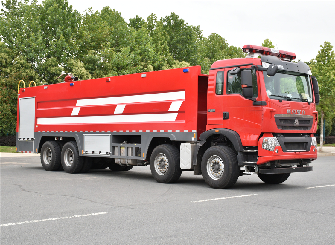 大型企業(yè)專用消防車 大型企業(yè)專用消防車