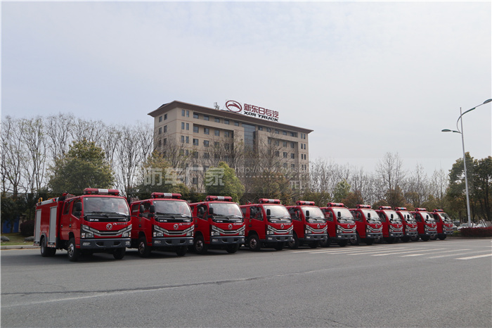 東風2.5噸水罐消防車 東風2.5噸水罐消防車